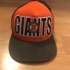 San Francisco Giants trucker hat